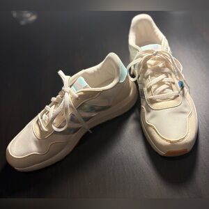 Adidas sneakers women size 6